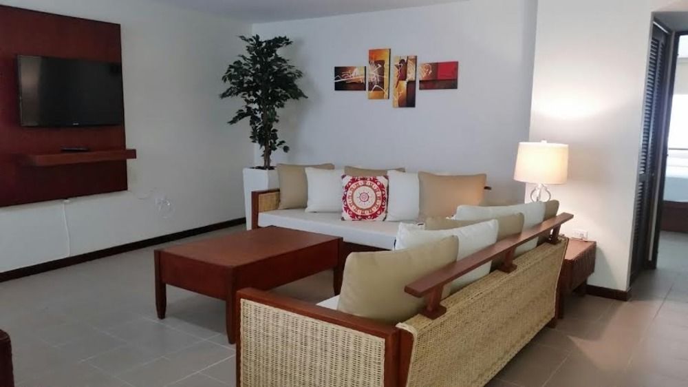 The Plaza Suites Humacao Luaran gambar